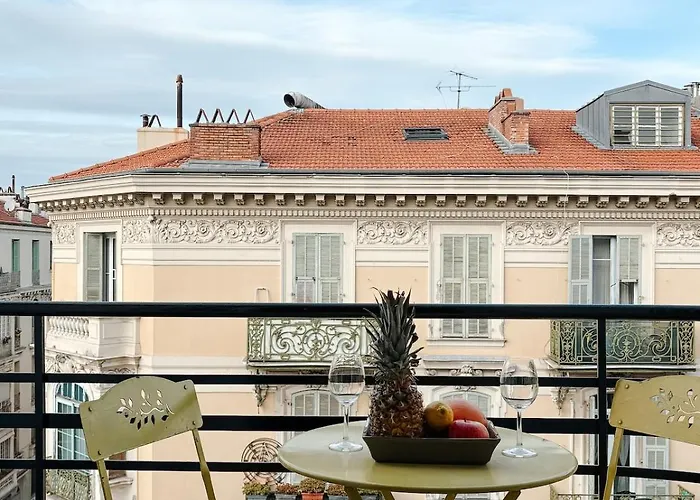 Lejlighed Elegant With Balcony, *