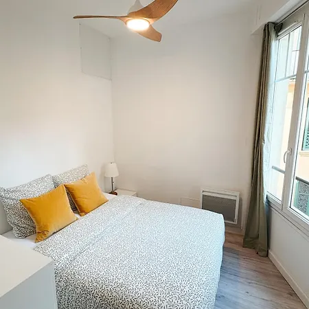 Elegant With Balcony, Apartamento Nice