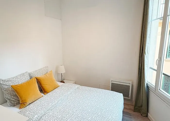 Elegant With Balcony, Appartement Nice